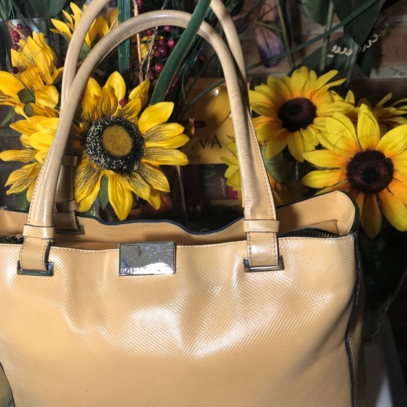 Bottega Vonetta Bag - Picture 2 of 8